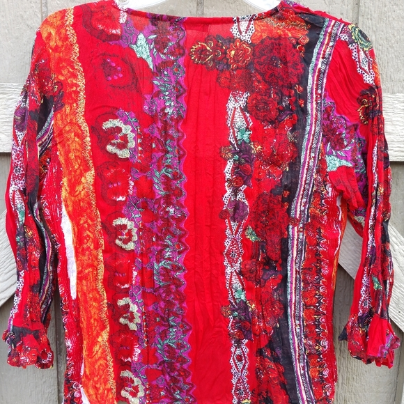 Le Caviar red, multi colored beaded v neckline top - Picture 7 of 8